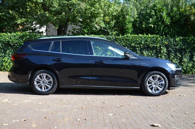 Ford FOCUS Wagon 1.0 EcoBoost Hybrid Titanium Navi/Pdc/Ecc/Led/Stoel Stuur & ruitverwarming/Leder/Cr-Controle/Privacy-Glass/Lmv/Achteruitrijcamera/Virtual Cockpit