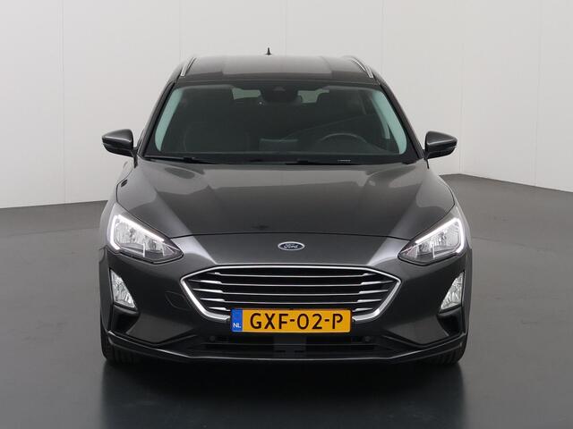 Ford FOCUS 1.0 EcoBoost Titanium Business | Winterpack | Climate Control | Navigatie | Parkeersensoren |