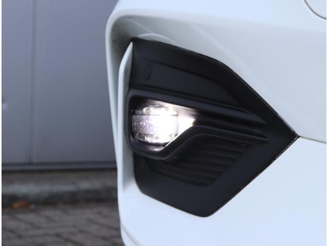 Ford FOCUS 155PK Hybrid ST Line X | Winter Pakket | Virtual | Keyless