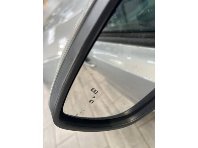 Ford FOCUS Wagon EcoBoost 155PK Hybrid ST Line | Winter pack | Adapt. Cruise | Camera | Draadloos CarPlay |