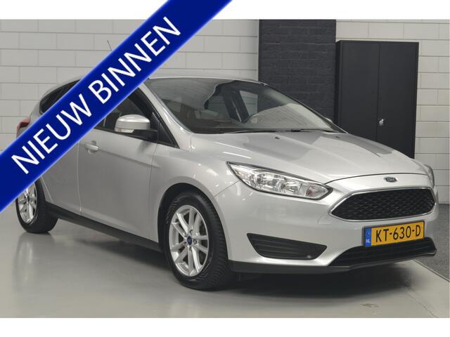 Ford FOCUS 1.0 Trend // 93.000 km // AIRCO // CRUISE // TREKHAAK // NAVI //
