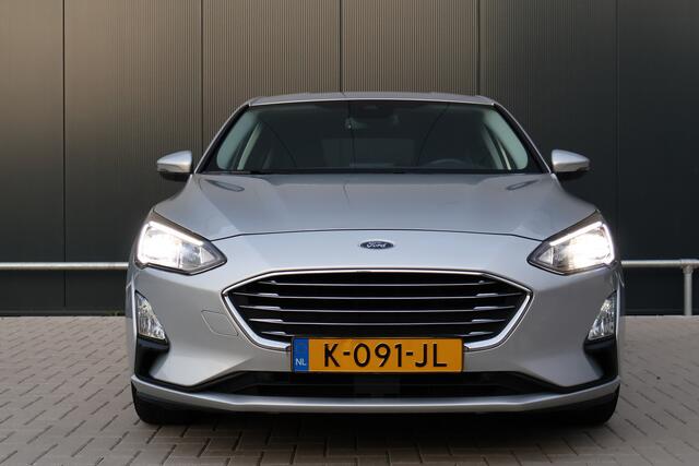 Ford FOCUS 1.0 EcoBoost Hybrid Titanium X Business 125pk | Stoel- stuurverwarming | Digital Cockpit | Keyless | Camera | Voorruitverwarming | Dealer Onderhouden