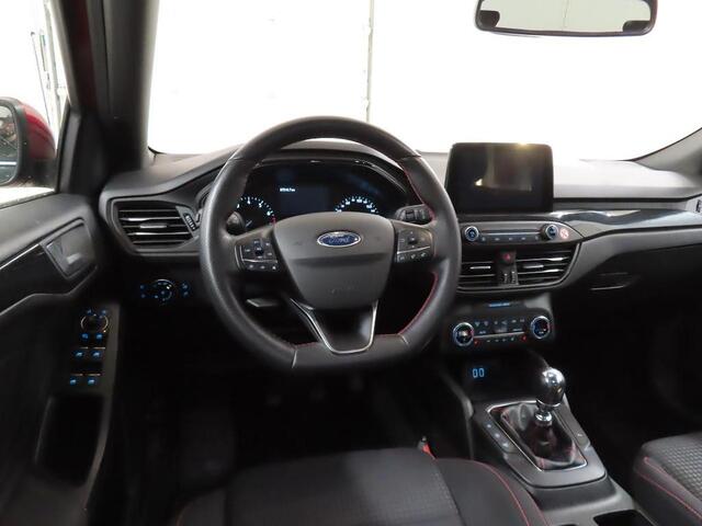 Ford FOCUS WAGON 1.0 HYBRID ST LINE BUSINESS I WINTERPAKKET I APPLE CARPLAY I P-CAMERA I NAVIGATIE