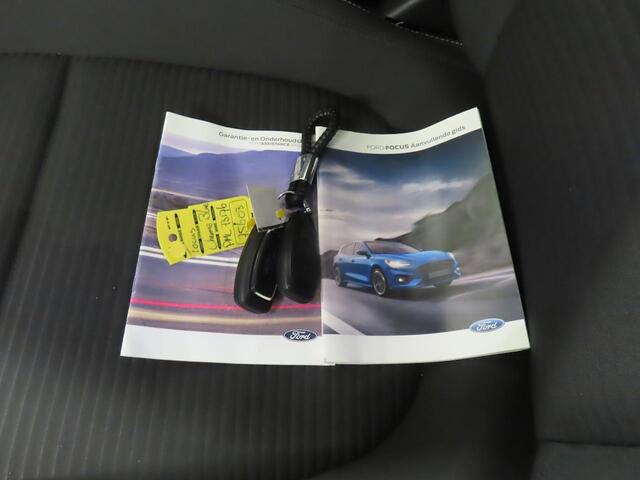 Ford FOCUS Wagon 1.0 EcoBoost Hybrid Titanium X Business |1e EIG!|PDC|Camera|Clima!