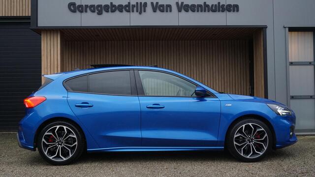 Ford FOCUS 1.5 EcoBoost 182PK ST Line Business Pano.Dak 18inch LM Trekhaak Stoel/Stuurverwarming B&O *NL auto* Zeer Nette Ford!