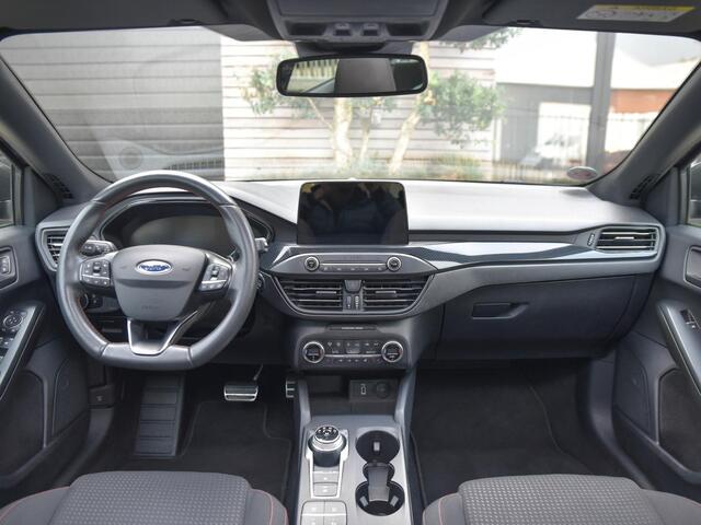 Ford FOCUS Wagon 1.5 EcoBoost ST Line Business