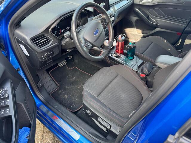 Ford FOCUS Wagon 1.5 EcoBoost ST Line Business 150pk Automaat Adaptieve Cruise | Winterpack | 18 inch | Rode Remklauwen | Full LED