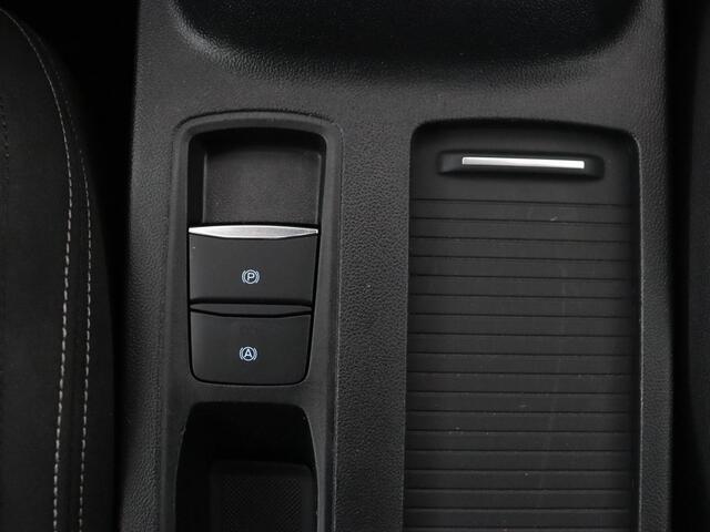 Ford FOCUS 1.0 EcoBoost Titanium | Trekhaak | Carplay | Navigatie | Keyless | Full LED | Parkeerhulp | Climate control | Cruise control