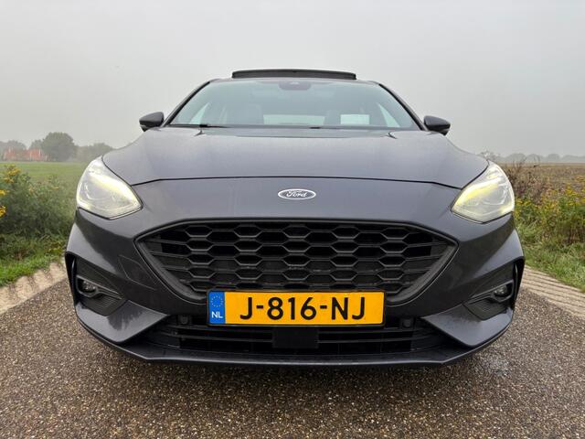 Ford FOCUS 1.0 EBH ST L. XBNS / BOMVOL / PANO / HEAD UP