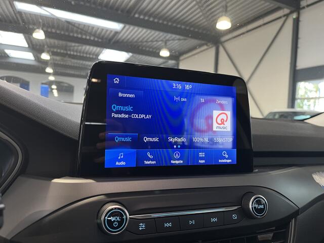 Ford FOCUS Wagon EcoBoost Connected | Trekhaak | LED | Navi | Cruise | Parkeersens. V+A | 4 seiz. banden