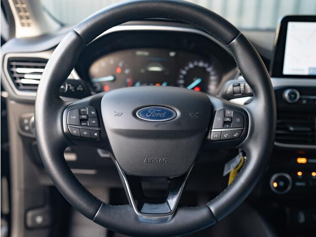 Ford FOCUS 1.0 EcoBoost Hybrid Trend Edition Business | 17'' | Camera | Navi | Prijs Rijklaar!!