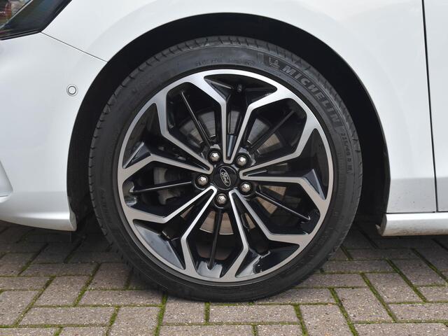 Ford FOCUS Wagon 1.5 EcoBoost ST Line Business