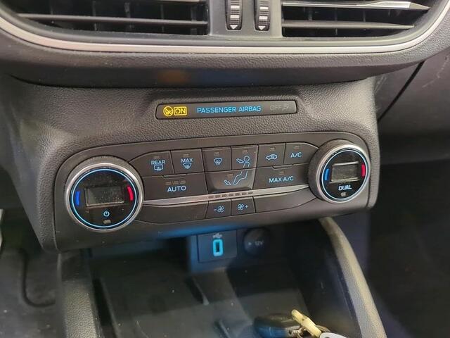 Ford FOCUS Wagon 1.0 EcoBoost Hybrid Trend Edition Business |PDC|Camera|Carplay!