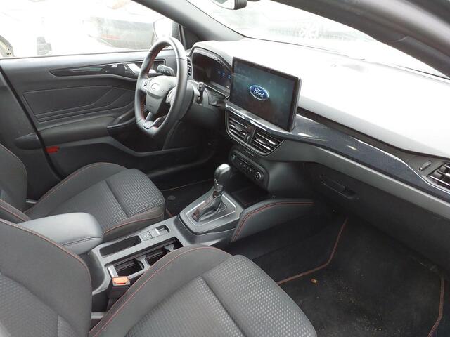 Ford FOCUS Wagon 1.0 EcoBoost Hybrid ST Line X 155pk | Trekhaak afneembaar | Panoramadak | Bang&Olufsen | Adaptive cruise control | Winter Pack | All season banden | Camera