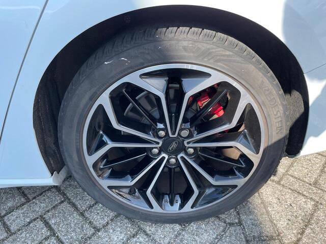 Ford FOCUS Wagon 1.0 EcoBoost ST Line X Business | AGR-stoelen | Winter Pack | Full LED | 18 inch lichtmetalen velgen