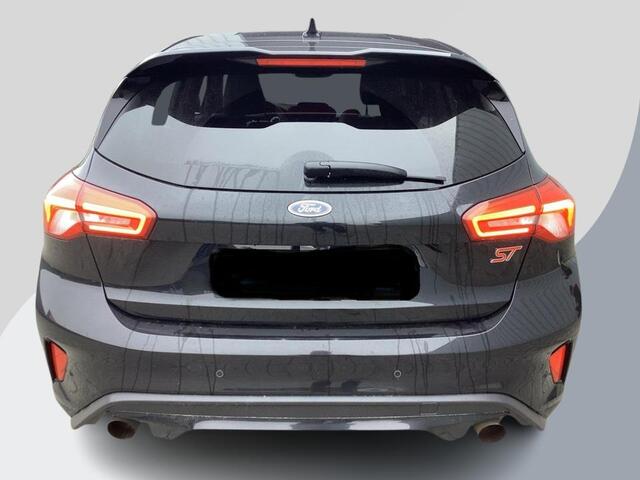 Ford FOCUS 2.3 EcoBoost ST-3 280pk | Winter Pack | Adaptive LED | Achteruitrijcamera