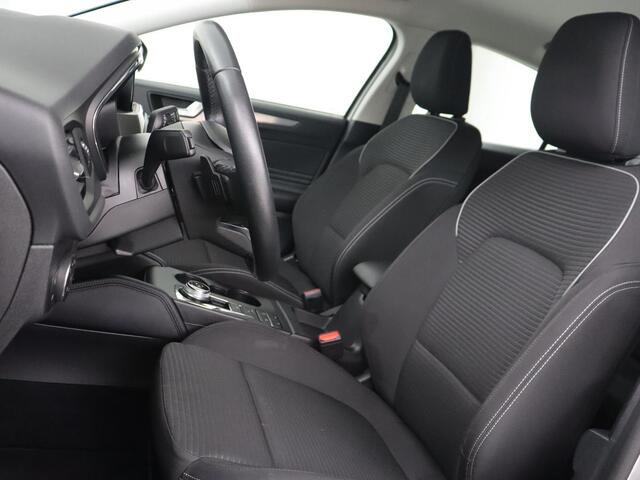 Ford FOCUS 1.0 EcoBoost Titanium | Automaat | Carplay | Navigatie | Keyless | Parkeerhulp | Climate control | Cruise control | Bluetooth