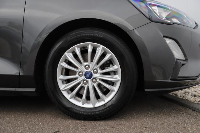 Ford FOCUS Wagon 1.0 EcoBoost Hybrid Titanium Business Trekhaak Virtual Cockpit Carplay Android Navigatie Winter Pakket Elektrische Achterklep