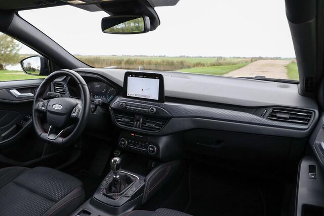 Ford FOCUS 125 PK EcoBoost ST-Line ? LED ? ACC ? B&O