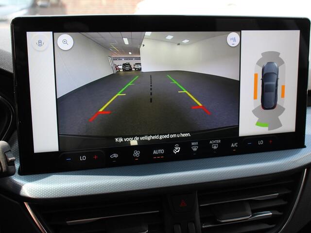 Ford FOCUS Wagon 1.0 EcoBoost 155pk Automaat Hybrid Active X | Navigatie | Climate Control | Camera | Parkeer sensoren | B&O | Dab | Led | Lichtmetalen velgen | Dab | Led