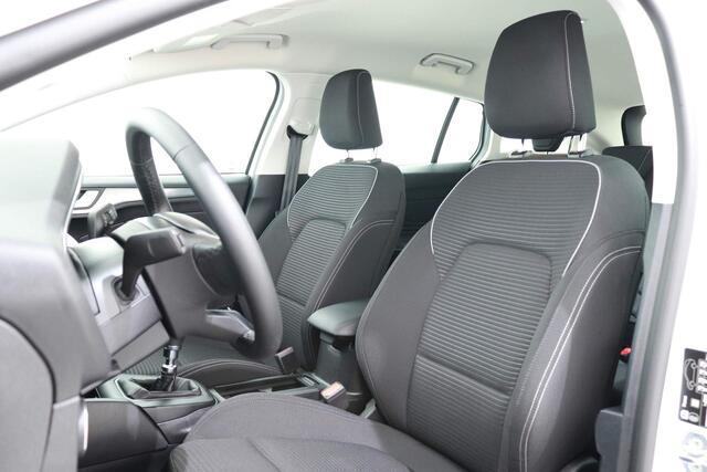 Ford FOCUS Wagon 1.0 ECOBOOST HYBRID 125PK TITANIUM | Navi | Winterpakket | PDC v/a