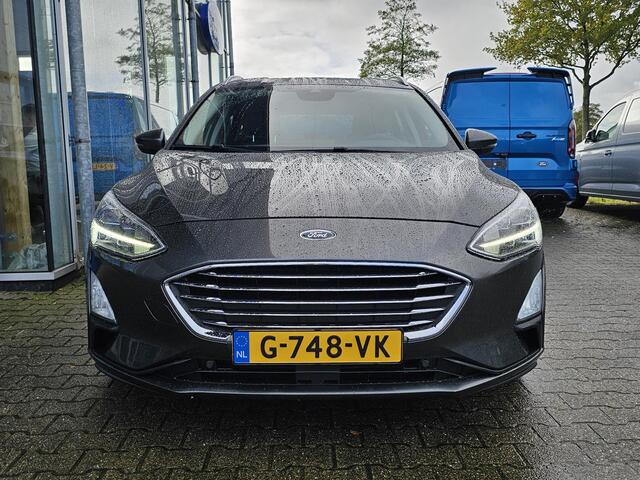 Ford FOCUS Wagon 1.5 EcoBoost Titanium Business 150 pk | 2de eigenaar | Full-led | Trekhaak | 1.500 kg trekgewicht | Camera | Winterpack | Perfect onderhouden!
