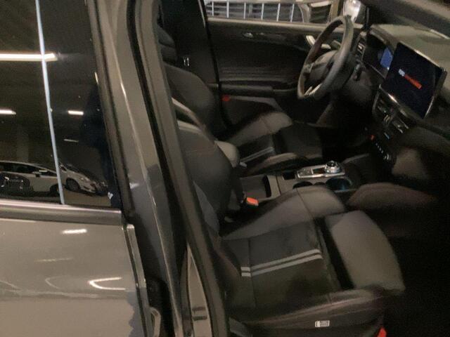 Ford FOCUS 2.3 EcoBoost ST-X | 280pk Automaat! | Winter Pack | AGR-stoelen | Camera | Bang&Olufsen | Head up Display