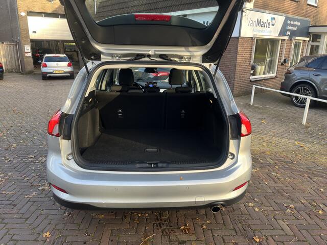 Ford FOCUS Wagon 1.0 EcoBoost Edition Business NAVI CRUISE CARPLAY