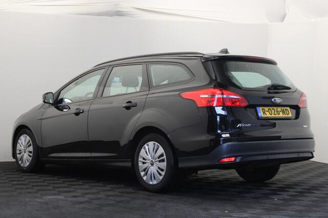Ford FOCUS Wagon 1.0 Titanium |Stoelverwarming|