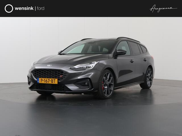 Ford FOCUS Wagon 2.3 EcoBoost ST-3 | Navigatie | Winterpakket | Full Led Koplampen | Parkeercamera | Keyless Go |