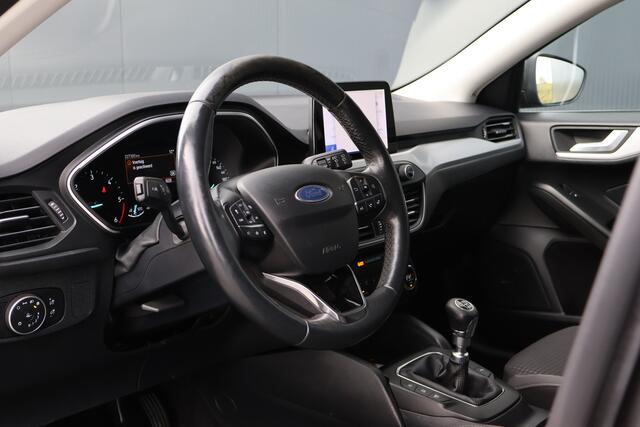 Ford FOCUS Wagon 1.5 EcoBlue Titanium X Business | Winter Pakket | Camera | ACC | Navigatie | Climate Control |