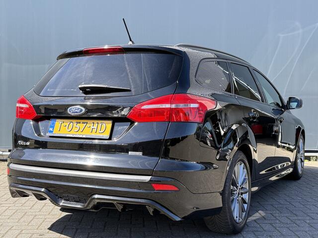 Ford FOCUS Wagon BWJ 2018 1.0 126 PK ST-Line ST-LINE / CLIMA / CRUISE / PRIV. GLAS / LMV 17 INCH / MULTIFUNCT. STUUR / SPORTSTOELEN