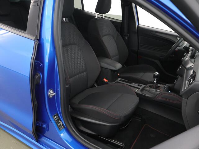 Ford FOCUS 1.0 EcoBoost ST Line Business | Panoramadak | Full Led Koplampen | Winterpakket | Cruise Control Adaptief |