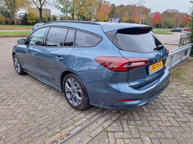Ford FOCUS Wagon 1.0 EcoBoost Hybrid ST Line stoel/stuur/voorruitverwarming