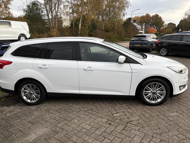 Ford FOCUS Wagon 1.5 EcoBoost Titanium 150pk | Trekhaak | Winter Pack | Camera | Xenon | Navigatie | Climate Control | Cruise Control |