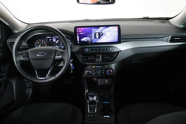 Ford FOCUS 1.0 EcoBoost, Cruise Control, Navigatie, Apple CarPlay/Android Auto, Parkeersensoren, Bluetooth,