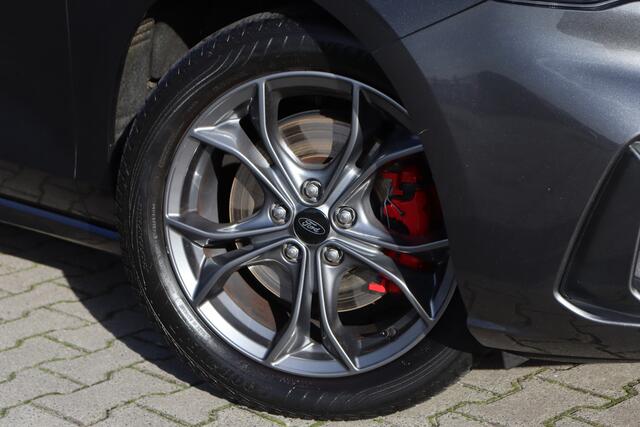 Ford FOCUS Wagon 1.0 EcoBoost Hybrid ST-Line | Camera | Trekhaak | Winter Pakket |