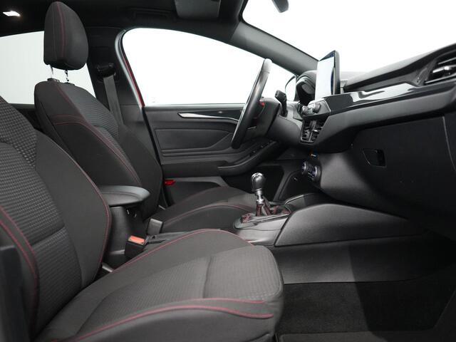 Ford FOCUS 1.0 EcoBoost ST Line Business | 125 PK | Pano | Trekhaak | Carplay | B&O |