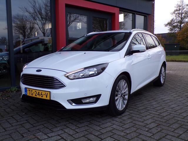 Ford FOCUS Wagon 1.0 Titanium Navi PDC Park Assist NAP