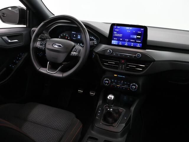 Ford FOCUS Wagon 1.0 EcoBoost Hybrid ST Line Style | Winterpakket | Parkeercamera | Navigatie | Climate Control |