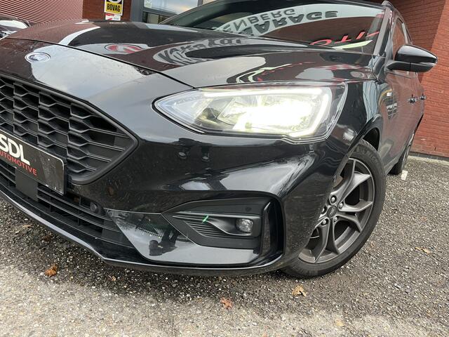 Ford FOCUS Wagon 1.0 EcoBoost ST Line Business // ADAPT. CRUISE // DODEHOEK // CLIMA // CAMERA+SENSOREN // NAVI+CARPLAY // STUUR+STOELVERWARMING //