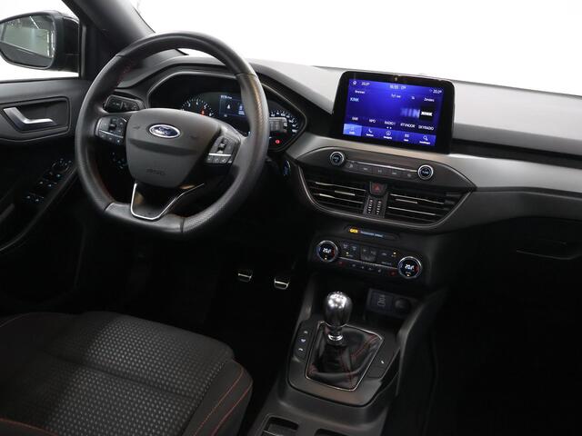 Ford FOCUS Wagon 1.0 EcoBoost Hybrid ST Line Style | Winterpakket | Parkeercamera | Navigatie | Climate Control |