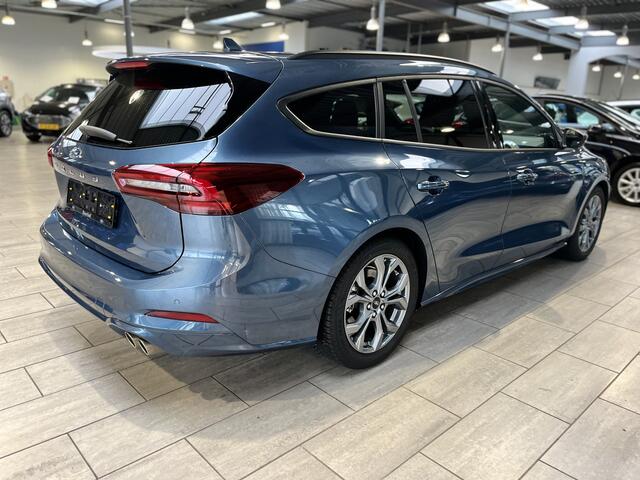Ford FOCUS Wagon ST-Line EcoBoost Hybrid 155 pk | Winter Pack | Adapt. Cruise | B&O | Camera | All Seasons | Keyless | Fabr. Gar. 01-2029 |