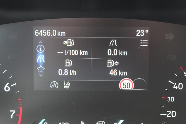 Ford FOCUS 1.0-155pk EcoBoost Mild-Hybrid 'Active' AUTOMAAT ! Trekgewicht 1.500kg ! Slechts 6.450km ! Ruim ¤. 9.000,- beneden de nieuwprijs ! Volautm. airco dual, navigatie, telefoonvoorb., adaptive cruise control, LED verlichting, metallic lak, camera, front-, lane