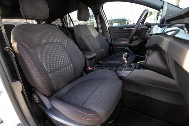 Ford FOCUS Wagon 1.0 EcoBoost ST Line X Business - Winterpack