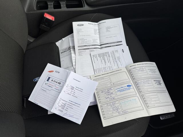 Ford FOCUS Wagon 1.0 Autom/Tiptr Titanium Navi/Stoelverw/Cruise/Clima/PDC