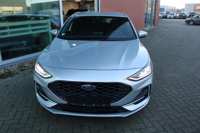 Ford FOCUS 1.0 EcoBoost 125 PK Hybrid ST Line | Winter Pack | Driver Assistance Pack | Climate Control | Privacy Glass | LED koplampen