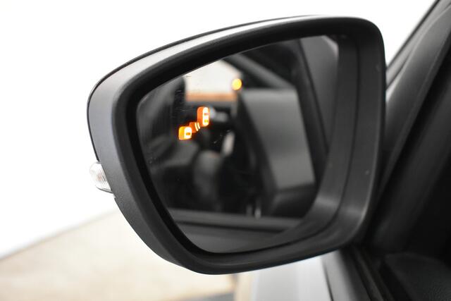 Ford FOCUS Wagon 1.0 EcoBoost 168PK Hybrid ST Line Cam Dhoek Winterpack Head-Up