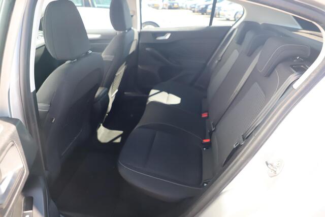 Ford FOCUS 1.0 EcoBoost Trend Edition Business 125PK Navigatie Carplay Android Airco Cruise Lane Assist 16 inch LMV Bluetooth