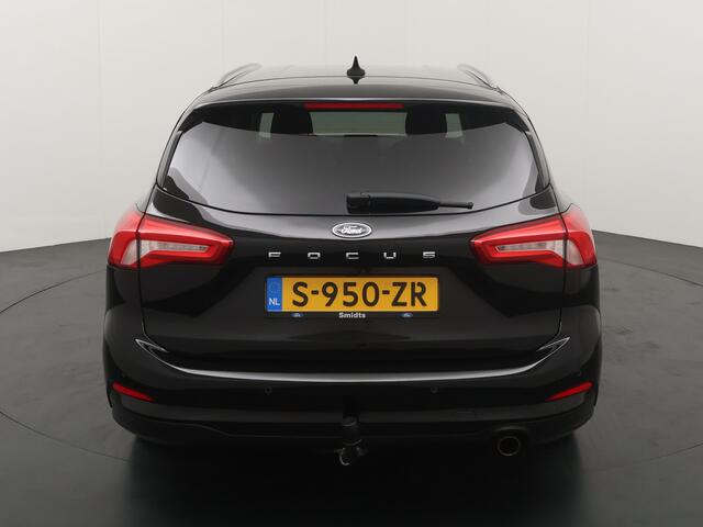 Ford FOCUS Wagon 1.0 125PK Titanium X Business | 18-inch | Elektr. achterklep | Full LED | Trekhaak | Winter Pack | All season |